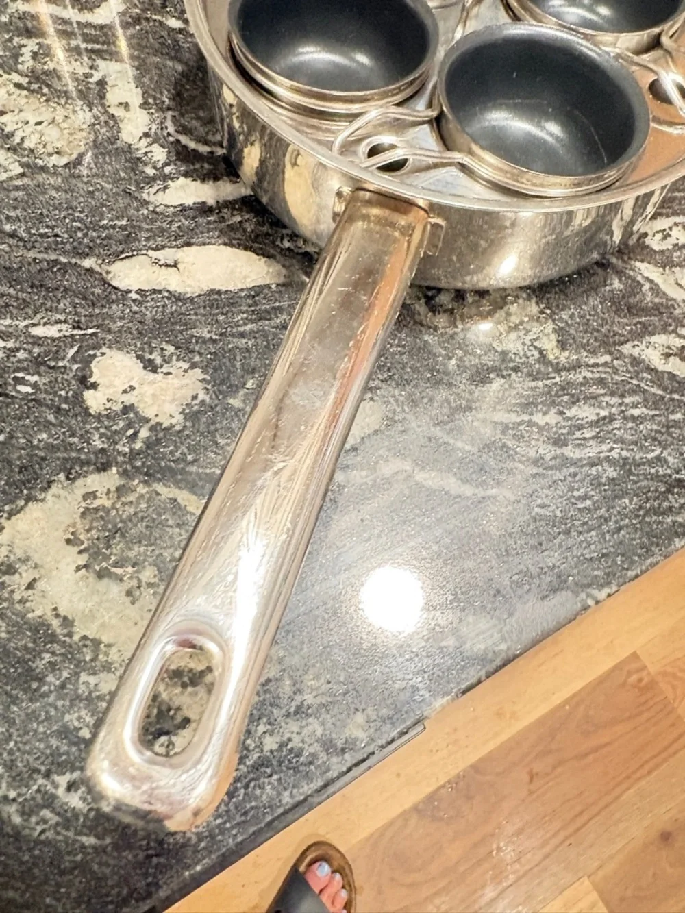 Williams Sonoma Induction stainless egg poacher. With lid. Removable cups.